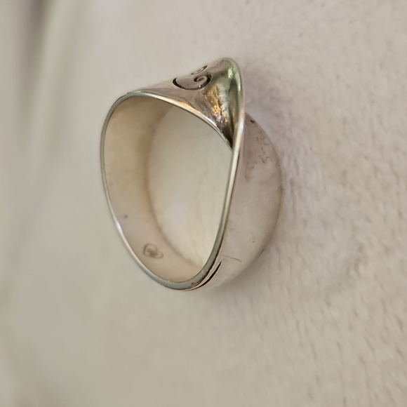 BRIGHTON Elegant Twisted Swirl Scroll Ring Size 9.25 - Picture 3 of 9